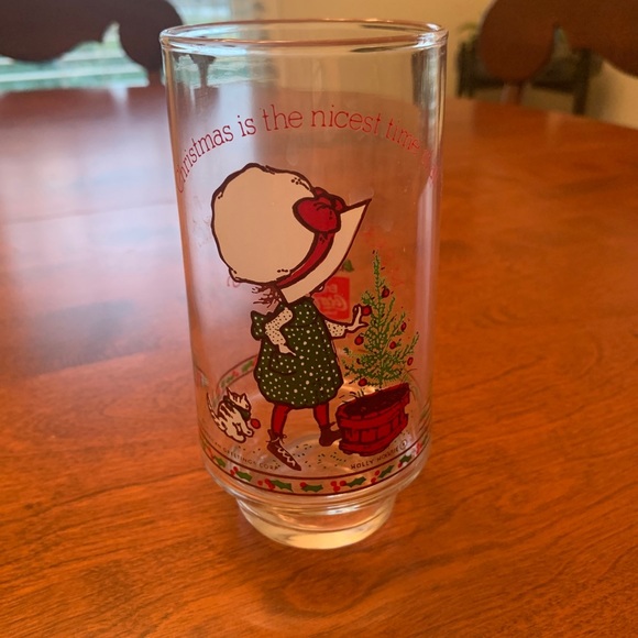 Vintage 1970s Coca Cola Holly Hobbie Christmas Drinking  Glass - Picture 1 of 10